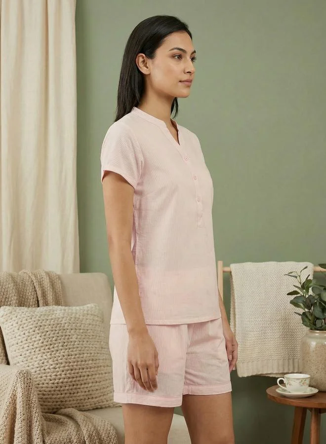 ميش طقم بيجاما من شورت وبلوزة كتان مخططة